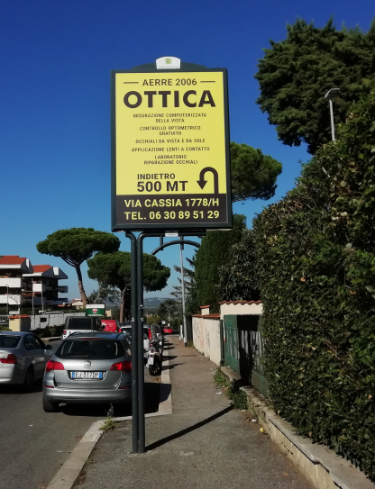 Cliente Unigamma per impianto pubblicitario su strada